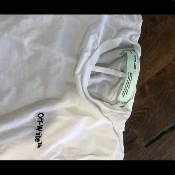 Off white t shirt - Picture 2 of 3